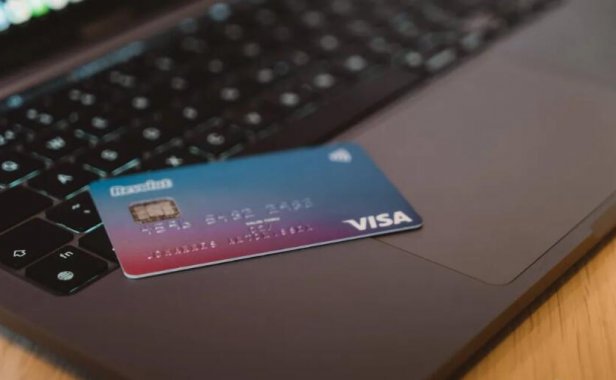 信用卡分期还款，免息等于免费吗？